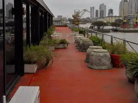 Oficina en Alquiler con 3 cocheras