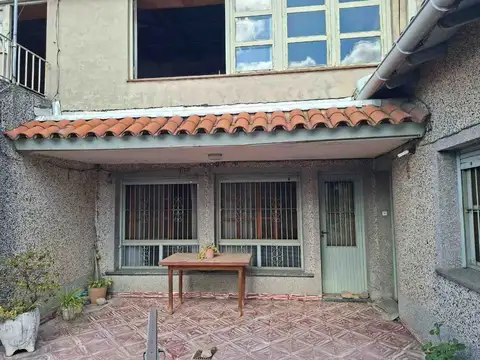 Depto Tipo Casa 4 ambientes con 1 baño
