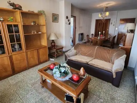 DEPTO EN VENTA LAS FLORES 380 WILDE 3 AMBIENTES CON COCHERA