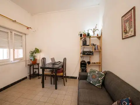 Casa en Sgto. Cabral 2 dormitorios y patio Verde