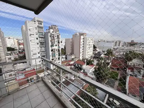 CARACAS Y AV. GAONA - 12 AÑOS CONTRAFRENTE 40 M2 BALCON V/ABIERTA TODO SOL TODO EXTERNO