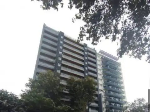 Av. Montes de Oca al 1500 Barracas CABA