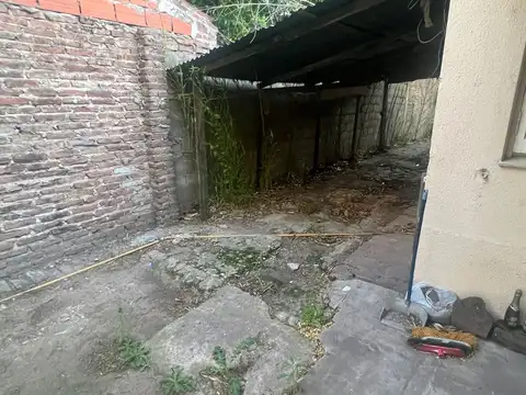 Casa 3 ambientes con 1 baño