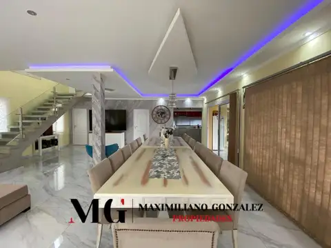 Casa en Venta con 1 cochera