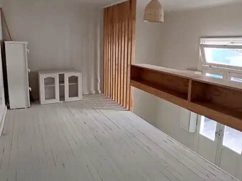 Depto Tipo Casa 2 ambientes con 1 baño