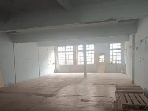 Joaquín V. González e/ Galicia y Avenida Juan Bautista Justo