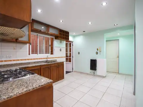Depto Tipo Casa en Venta con 1 cocheras