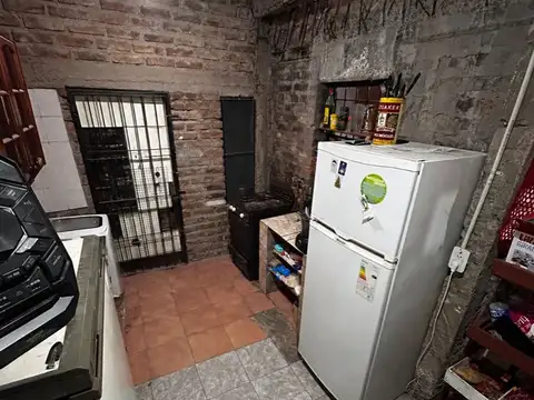 Casa 5 ambientes con 1 baño