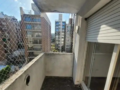 Montevideo 1400 , Piso 5