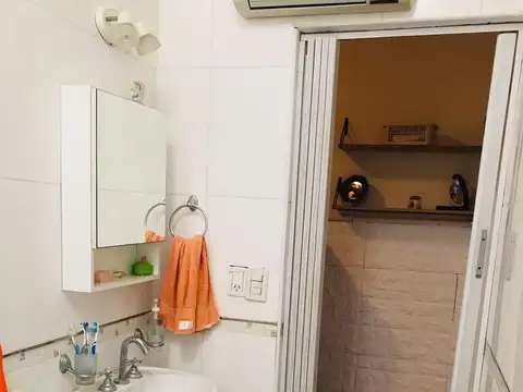 Casa 3 ambientes con 2 baños