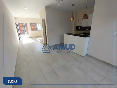 CASAS - DUPLEX - MACROCENTRO, RESISTENCIA