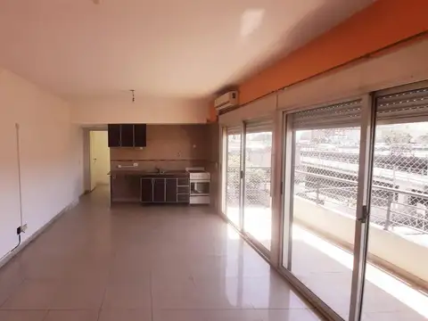 Constitución 3700, Piso 3