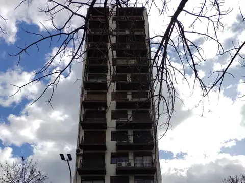 Garay al  2085 bajas expensas 38m2  departamento 2 ambientes sobre avenida 