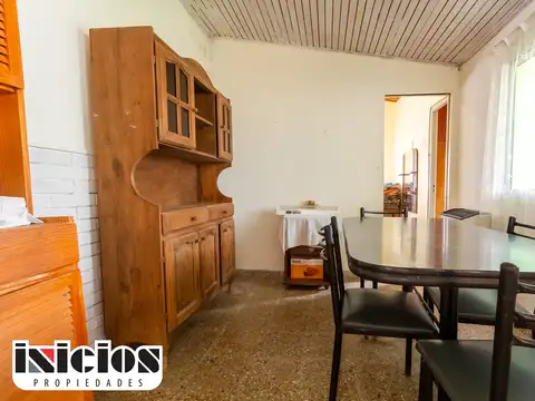 Casa 3 ambientes con 1 baño