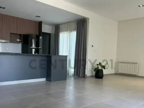 Oficina 5 ambientes con 2 baños