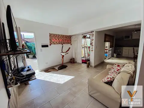 Depto Tipo Casa en Venta al Este