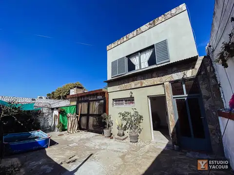 PH en venta - 3 Dormitorios 2 Baños - 200Mts2 - La Plata