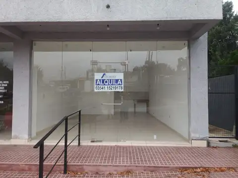 Local en alquiler permanente en Villa Carlos Paz. (AP60)