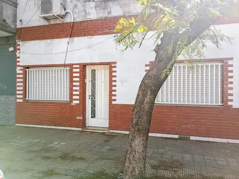 Venta de PH de 5 ambientes al frente en Ciudadela