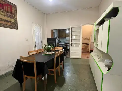 Depto Tipo Casa en Venta de 4 dormitorios