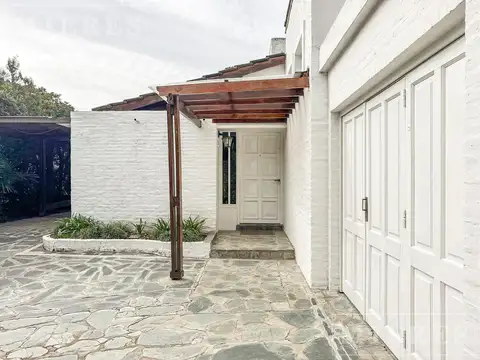 Casa en Venta en Countries y Barrios Cerrados en Pilar, USD 365.000