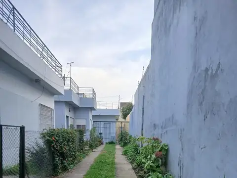 Depto Tipo Casa en Alquiler de 3 ambientes