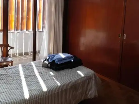 Casa 6 ambientes con 3 baños