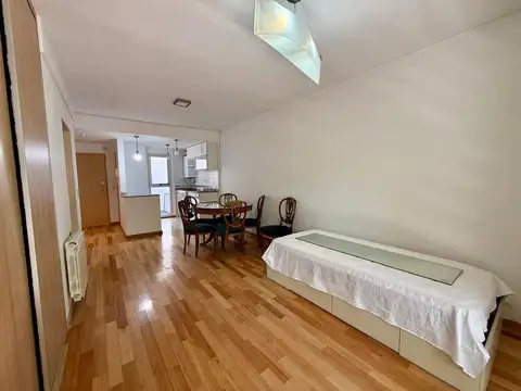 Monoambiente  con Pileta y parrilla en Caballito