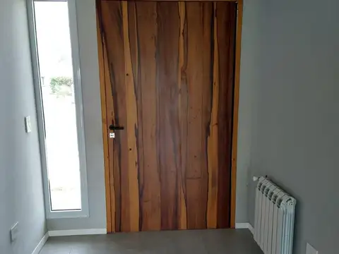 Casa 6 ambientes con 4 baños
