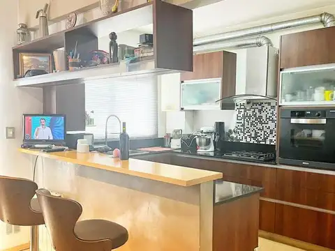 Departamento 6 ambientes con 3 baños