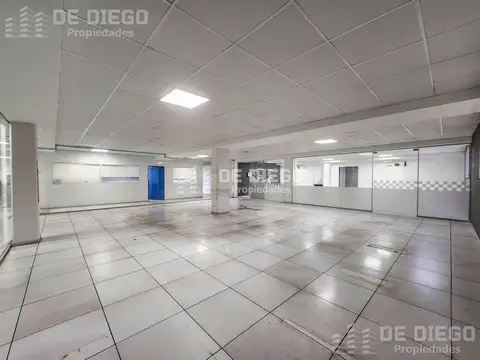 Alquiler oficina 179 m2 habilitable por ANMAT predio multiempresa con seguridad Olivos Vicente Lopez