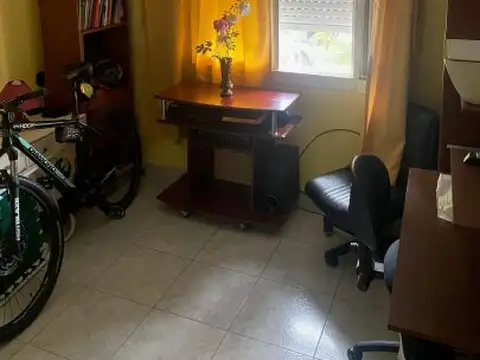 Presidente Santiago Derqui 1900 , Piso 1