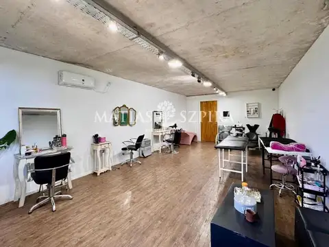 Oficina en Alquiler en Francisco Alvarez, USD 650