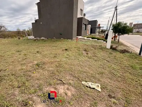 Lote en Docta Avenida 