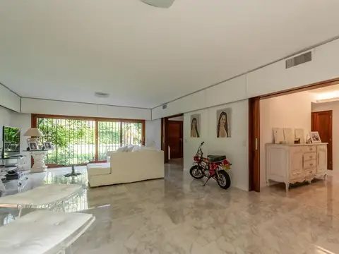 Casa en Venta en Martinez, USD 1.480.000