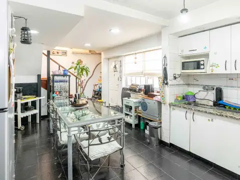 Depto Tipo Casa en Venta de 4 ambientes