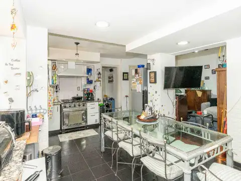 Depto Tipo Casa 4 ambientes con 2 baños