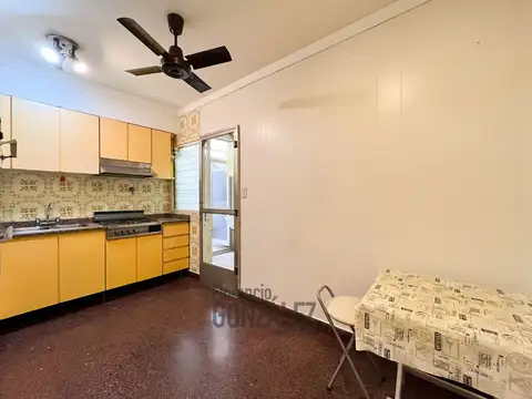 Depto Tipo Casa en Venta 40 años