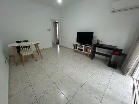 Departamento 3 ambientes con balcón. Villa Lugano