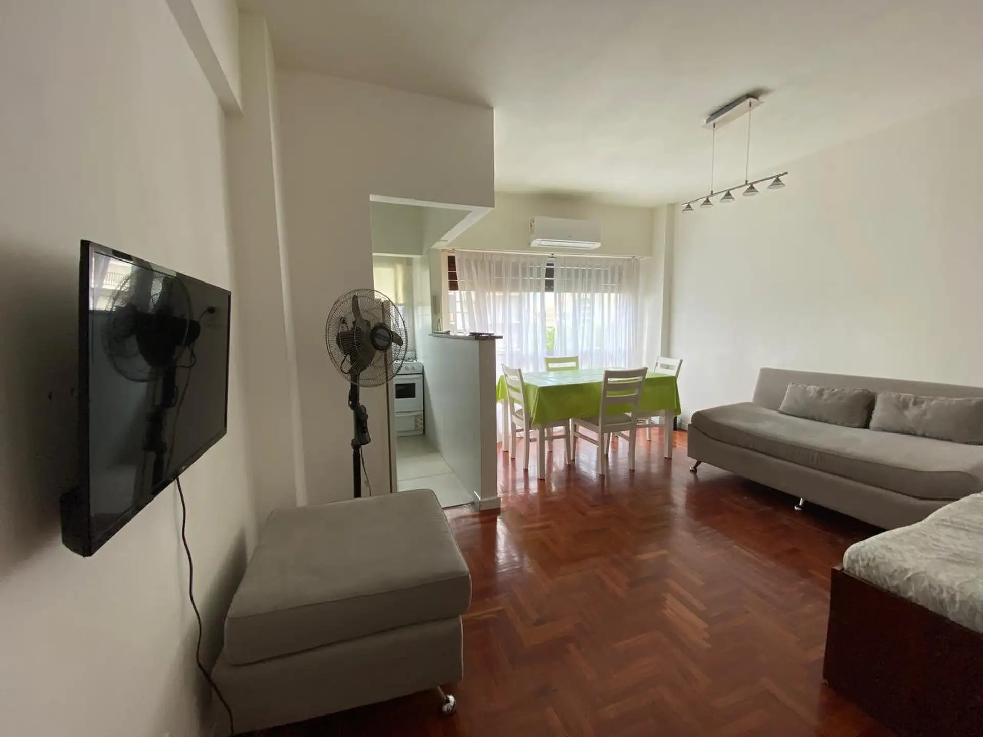 Depto 2 amb, 40m² a la calle en Av Luro 2600, sin expensas