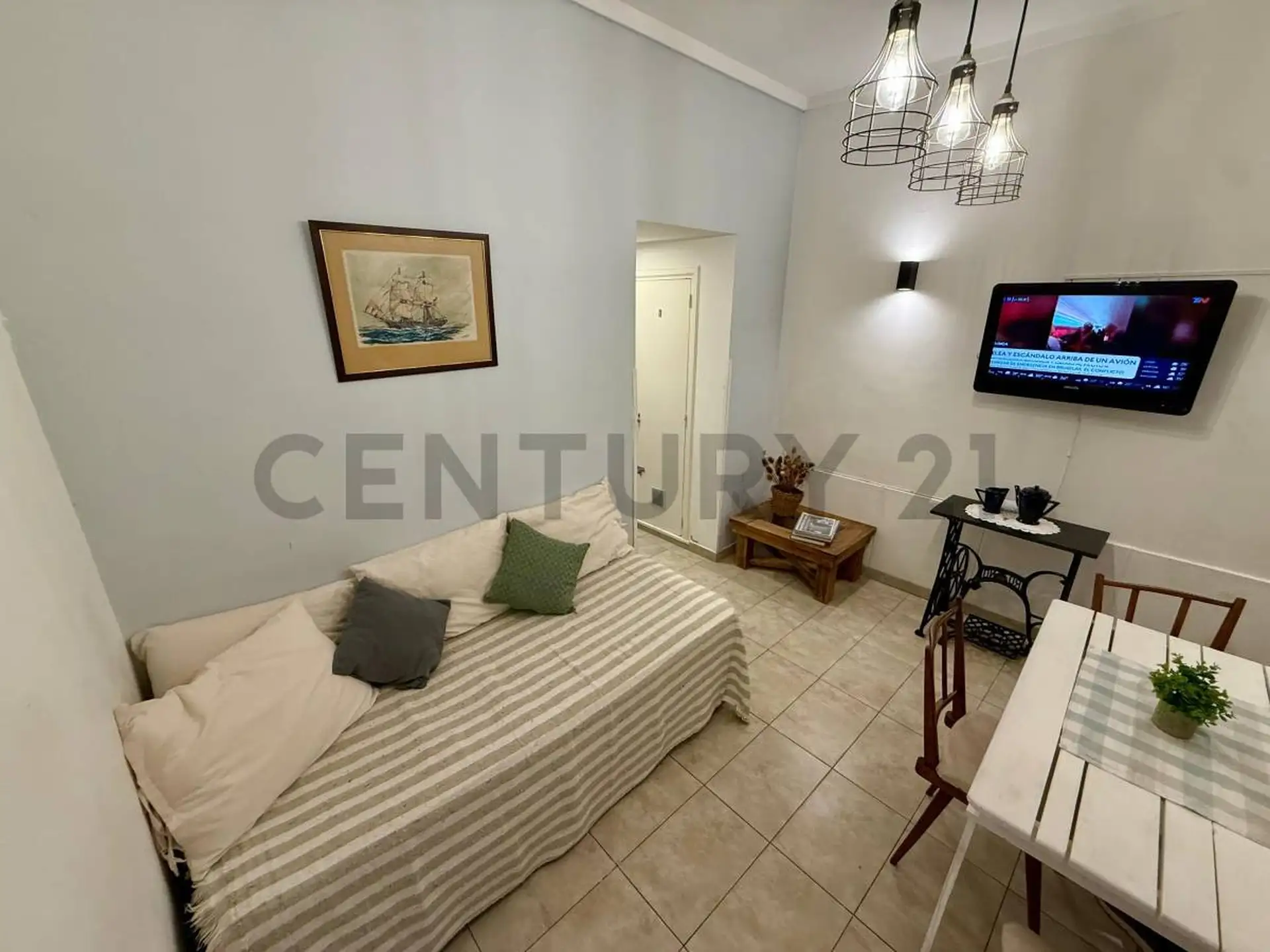 Departamento 2 ambientes en Av Colon y Alsina
