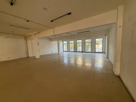 Oficina en Venta 111 años