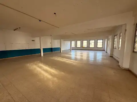 Oficina Monoambiente con 4 baños