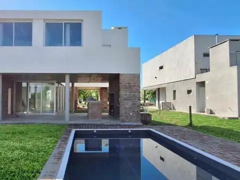 Casa en Venta en Puertos - Araucarias, USD 355.000