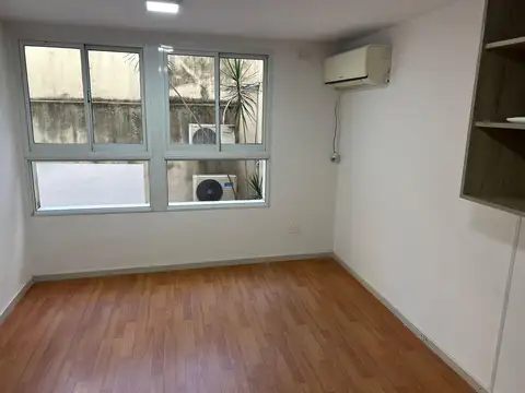 Oficina en Venta en Nuestra Señora De Lourdes, USD 70.000
