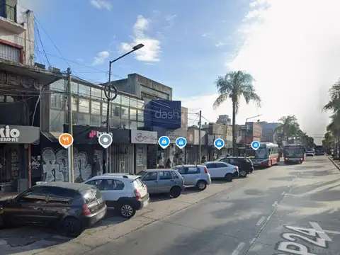 Avenida Hipolito Yrigoyen 800