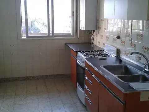 Departamento en Alquiler en Ramos Mejia Sur, $ 680.000