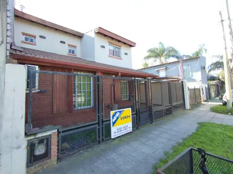 Casa en Venta en Castelar Sur, USD 120.000