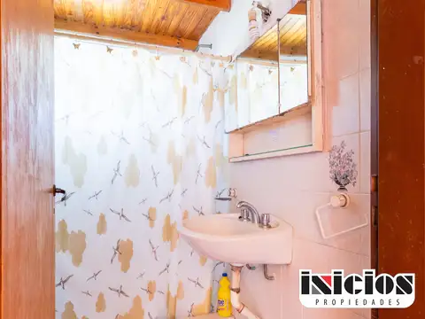 Casa 3 ambientes con 1 baño