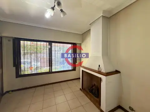 Casa en Venta en Villa Adelina, USD 189.000